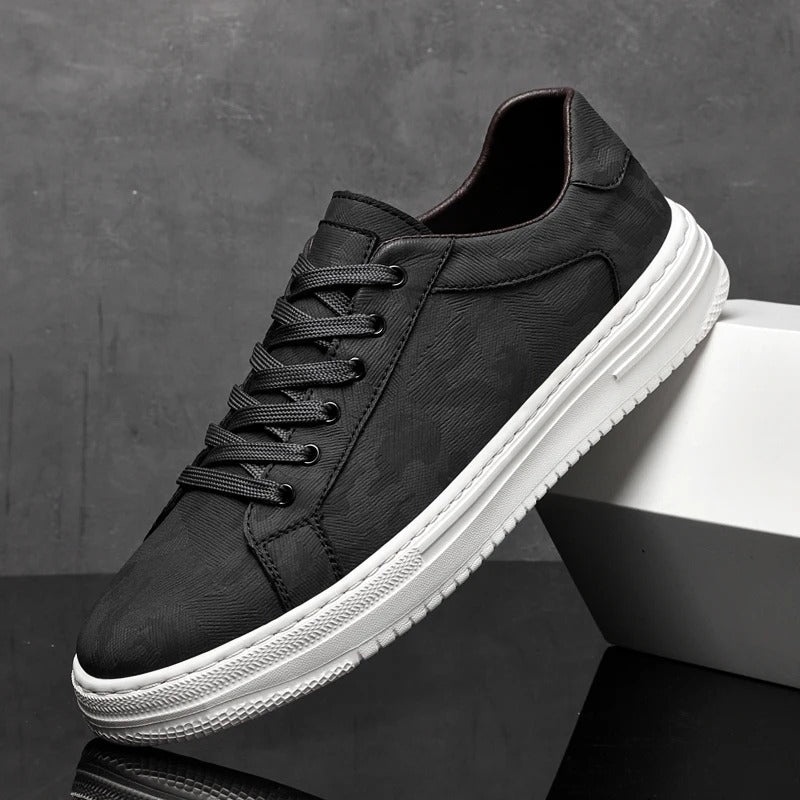 Låga herrsneakers – detalj 2 | LUMINĀFASH