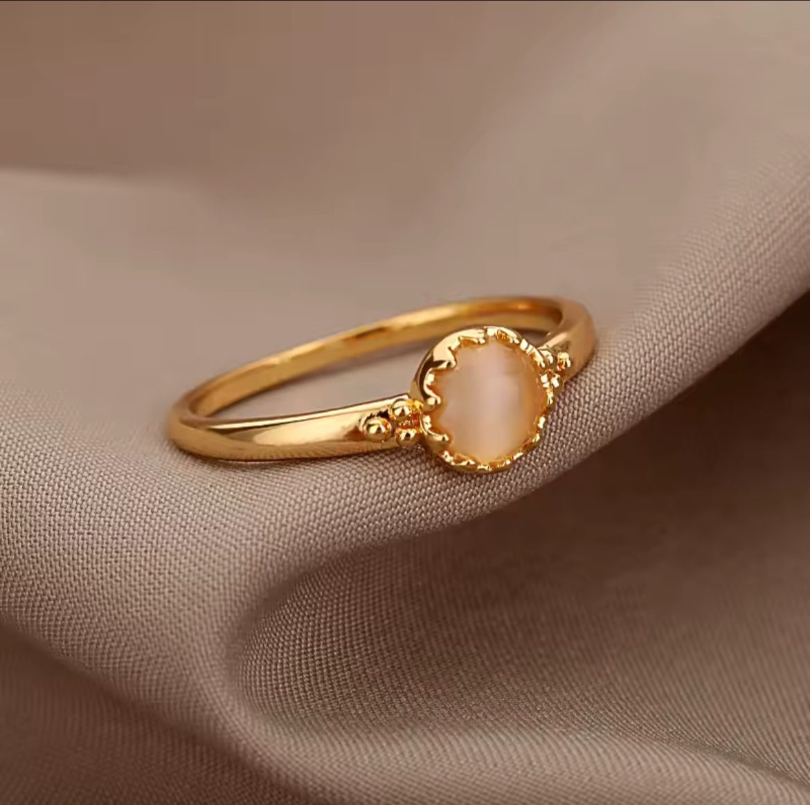 Luna Opal