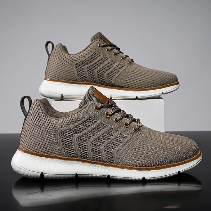 Stickade herrsneakers – detalj 2 | LUMINĀFASH
