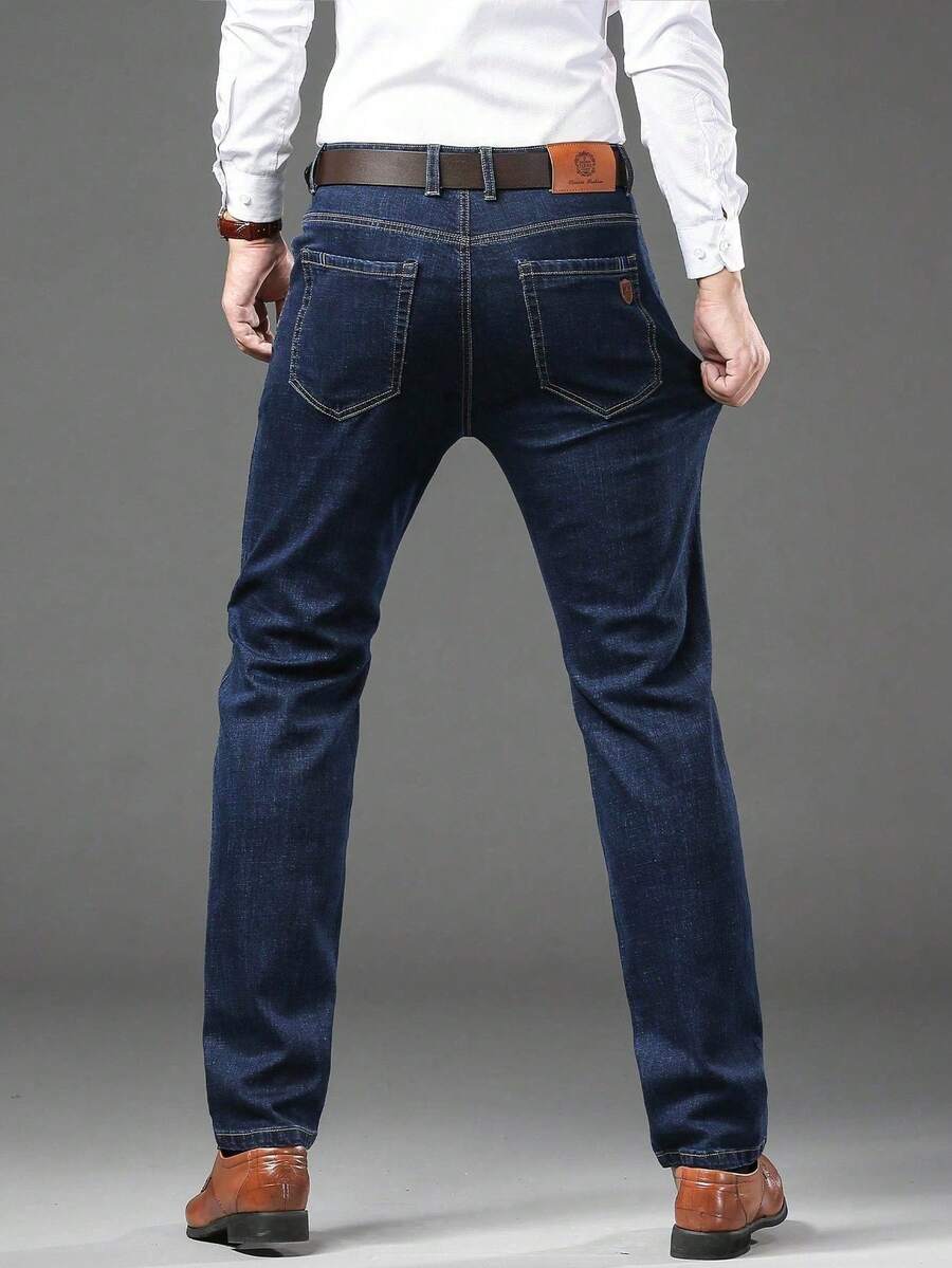 Herrjeans med rakt snitt – detalj 2 | LUMINĀFASH