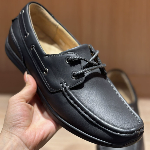 Herrloafers med synlig söm – detalj 2 | LUMINĀFASH
