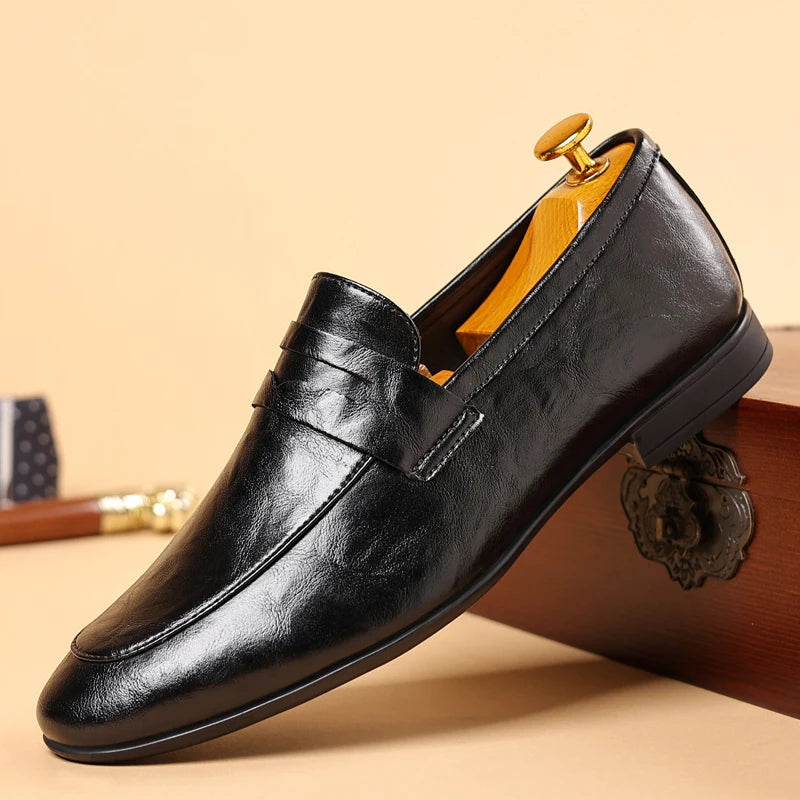 Släta herrloafers – detalj 2 | LUMINĀFASH