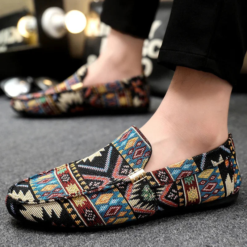 Herrloafers med vävda mönster – detalj 2 | LUMINĀFASH
