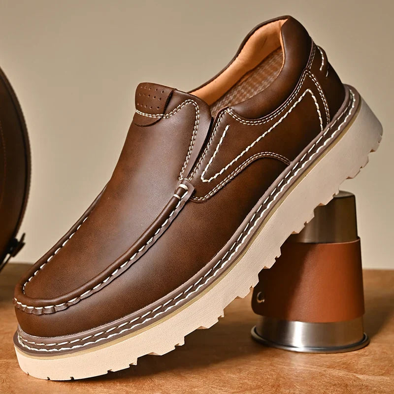 Herrloafers med kammad sula – Loafers herrmode | LUMINĀFASH
