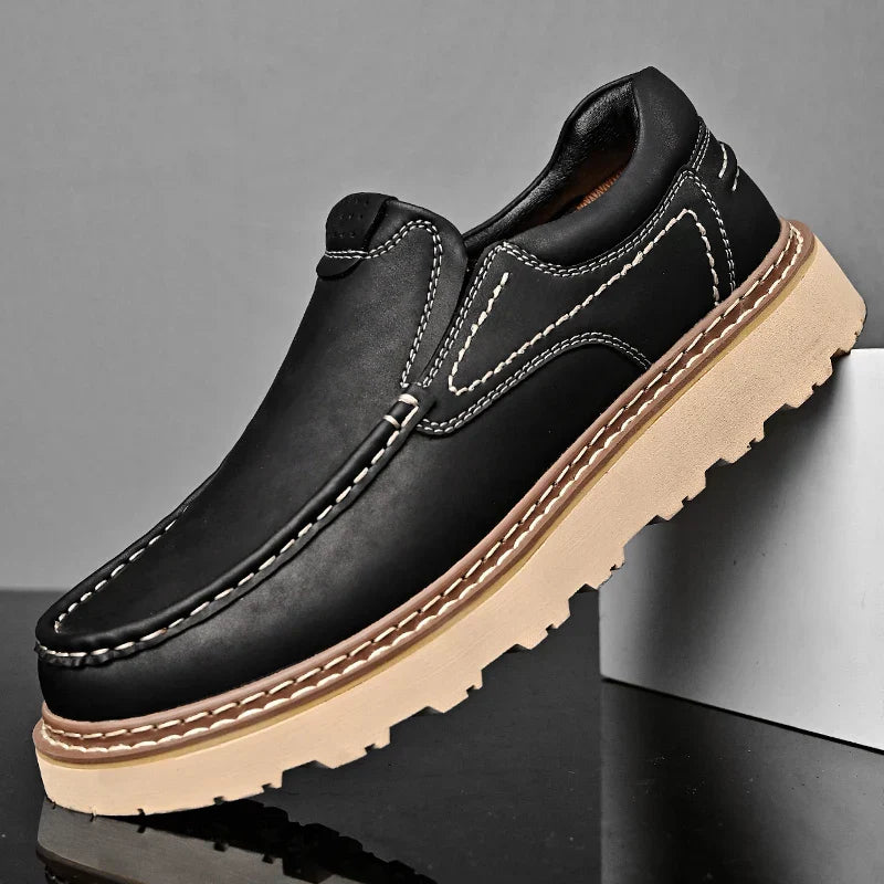 Herrloafers med kammad sula – detalj 2 | LUMINĀFASH